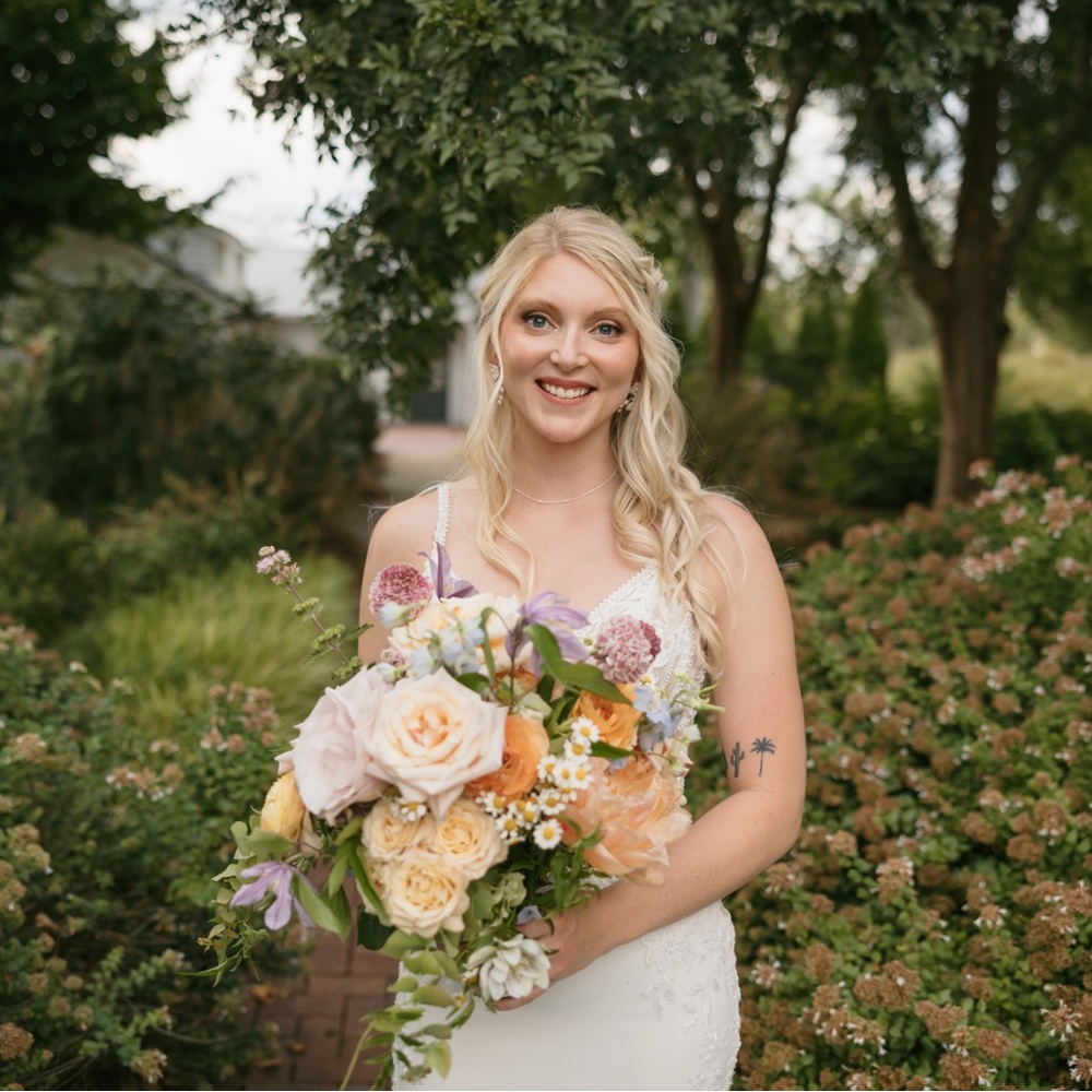 Meet your Posher, Caitlin